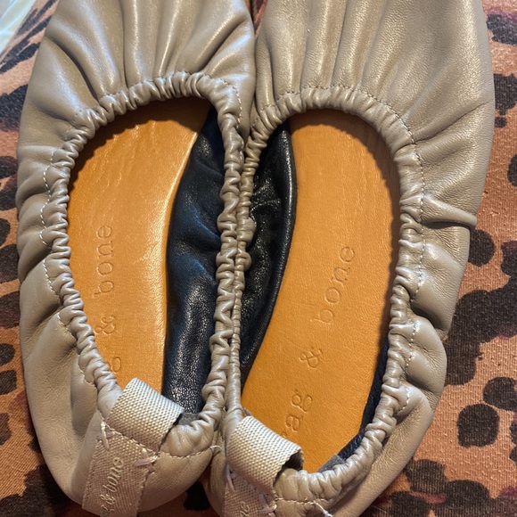 Rag and Bone Flats - Picture 2 of 8